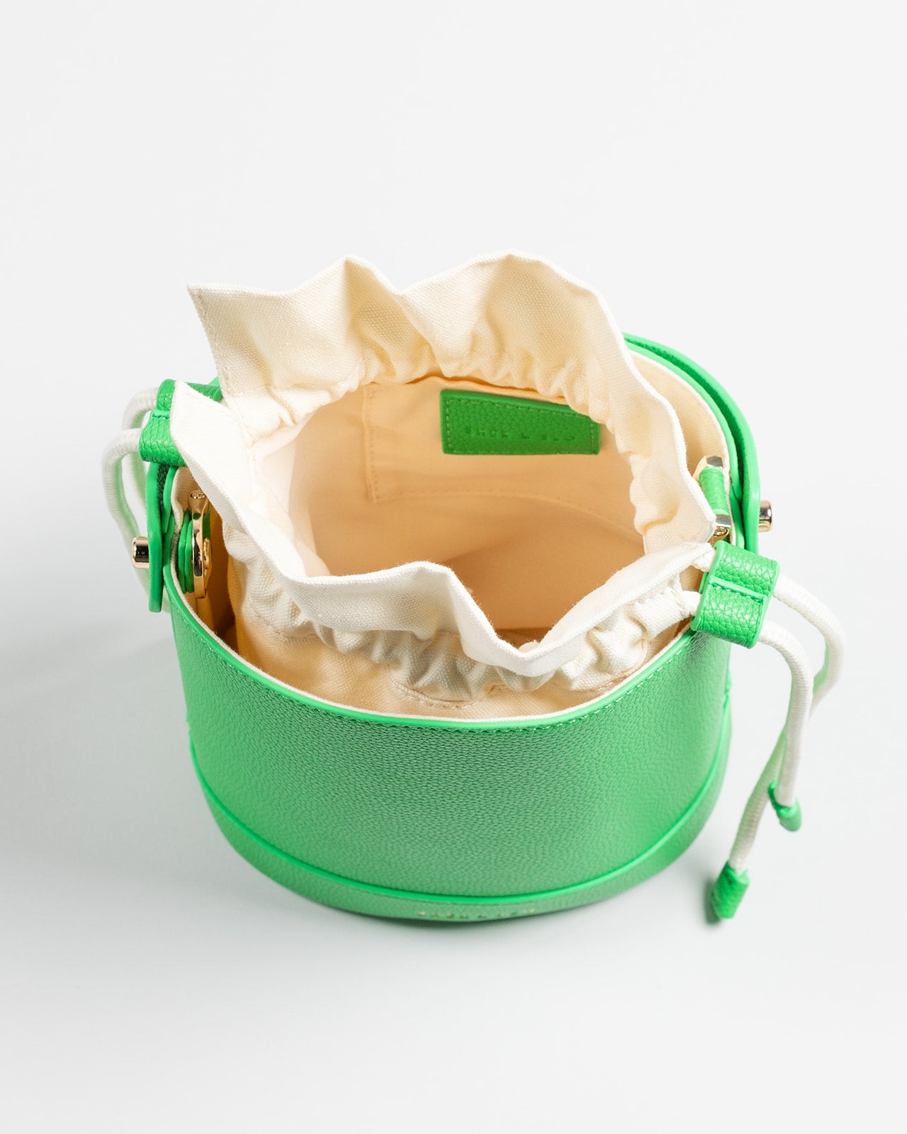 The Audacious Bucket Bag - Green