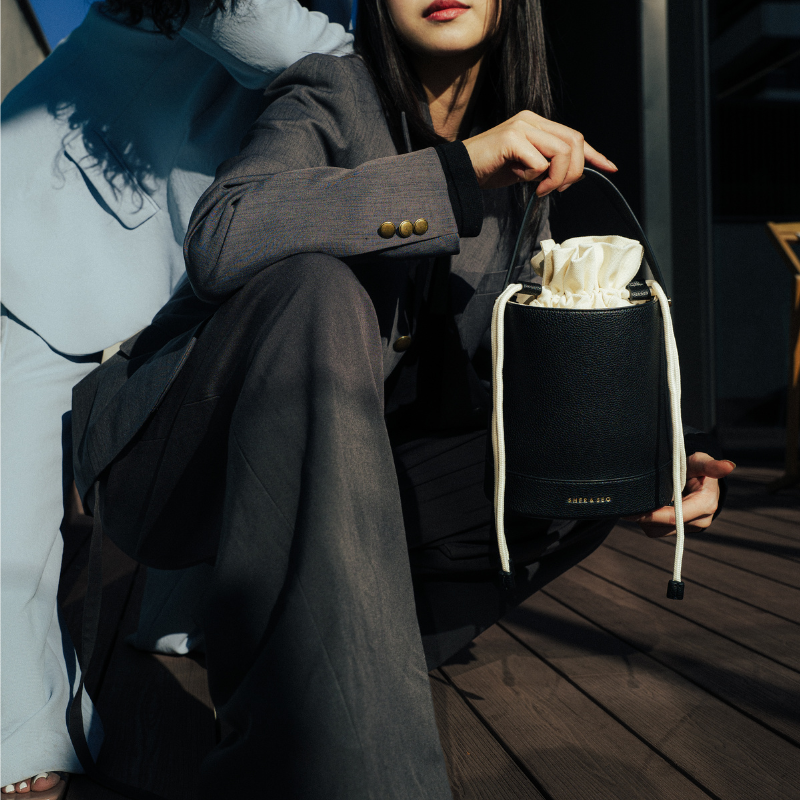 The Bucket Bag - Black